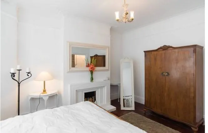 ***** Guest house Stunning Large Victorian House Hotel Cardiff United Kingdom
